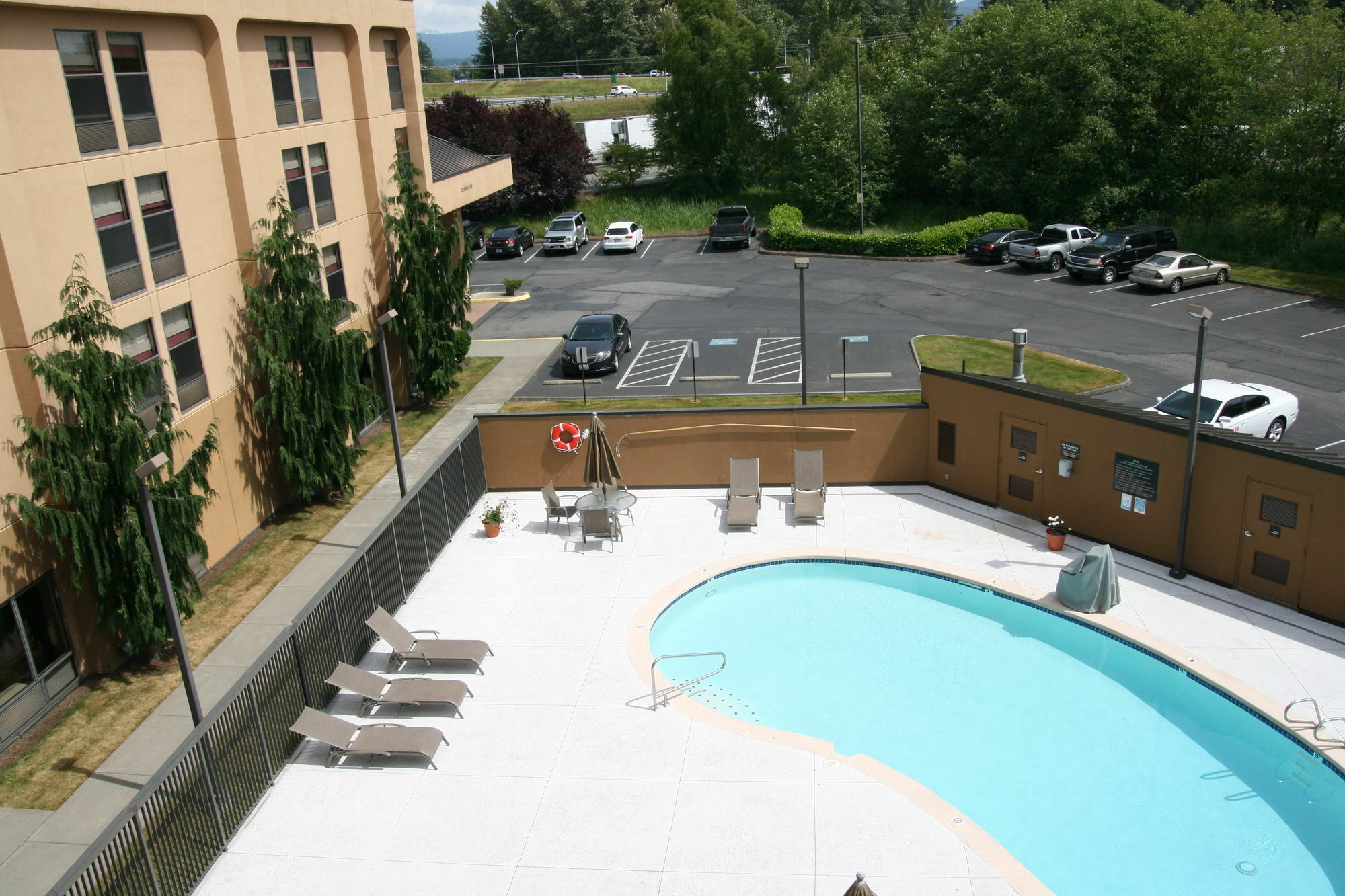 Best Western Plus Bellingham Hotel Exterior photo